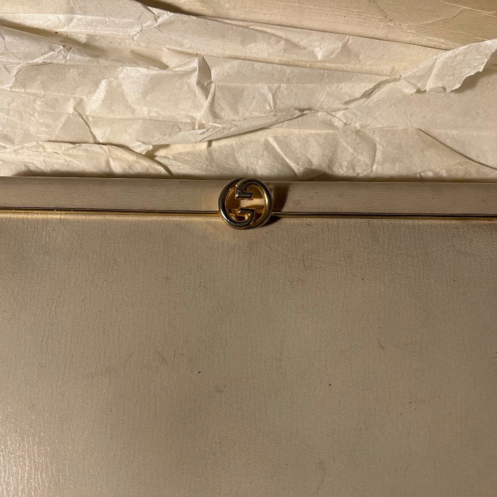 Vintage Gucci clutch
